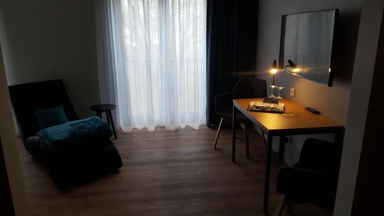 Aparthotel Amh-Wohnen Auf Zeit Grossdorf  Exterior foto