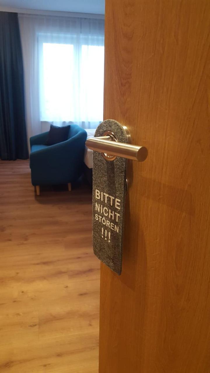 Aparthotel Amh-Wohnen Auf Zeit Grossdorf  Exterior foto